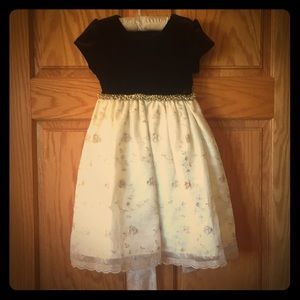 Jayne Copeland Girls holiday dress size 2T